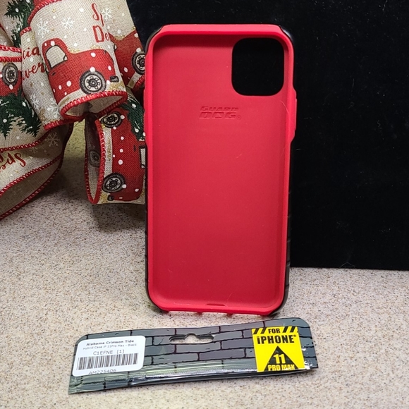 I PHONE 11 PRO MAX ALABAMA CEIMSON TIDE for men or ROLL TIDE RO!! - Picture 2 of 5